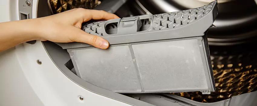 Signs Of A Clogged Dryer Lint Trap in Glenvar Heights, Florida